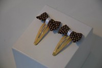 Ganchos laços com pintas - bejes